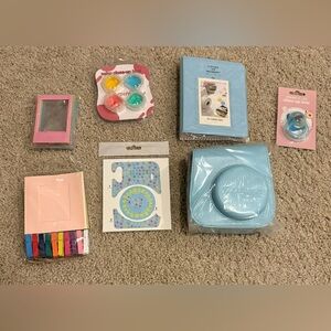 Fujifilm Instax Mini 11 Sky Blue Accessories
